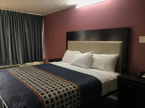 Express Inn image 7